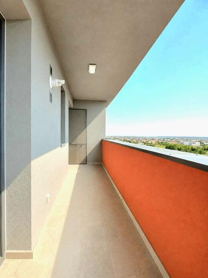Penthouse cu 2 camere decomandat, mobilat în Aradului