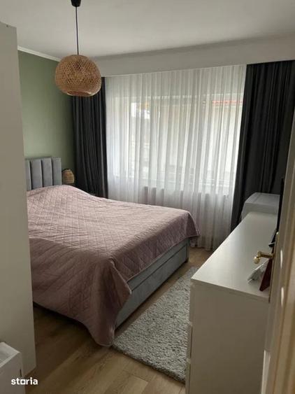 Apartament cu 3 camere decomandat, mobilat în Central