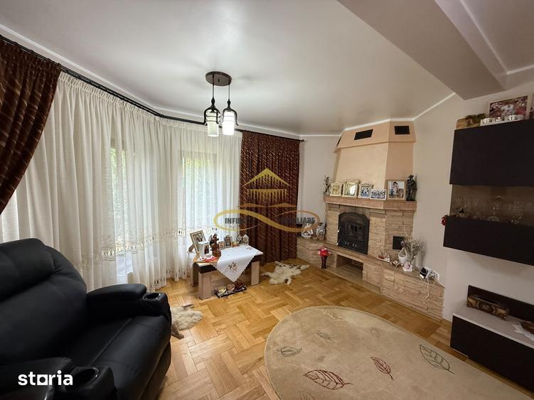 Casă cu 5 camere cu Teren 760 Mp în Măgura