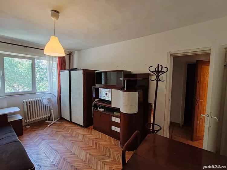 Garsonieră decomandată în Blașcovici