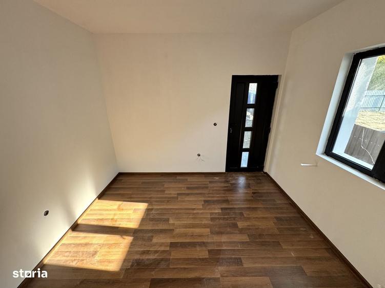 Casă cu 3 camere în Holboca