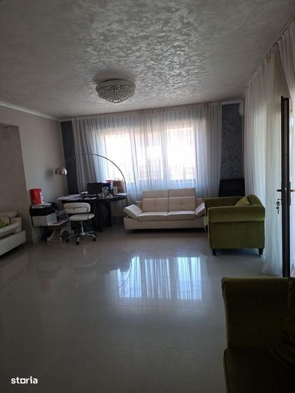 Casă cu 4 camere în Popoveni