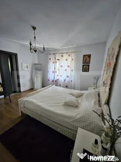 Casă cu 4 camere cu Teren 4435 Mp în Central