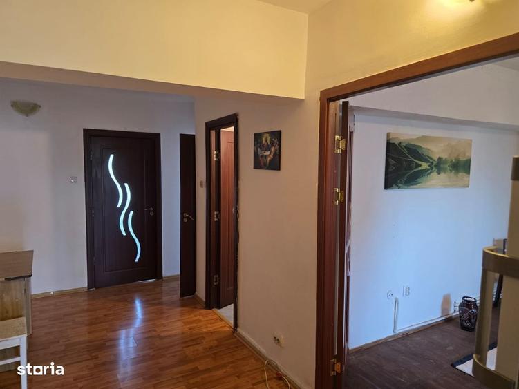 Apartament cu 3 camere în Casa de Cultură