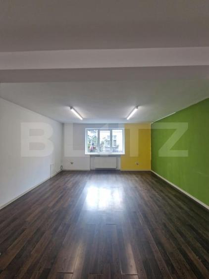 Apartament cu 3 camere decomandat în Centrul Civic