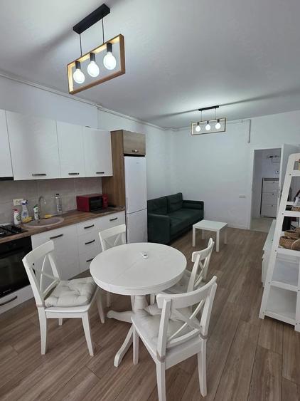 Apartament cu 2 camere semidecomandat în Militari
