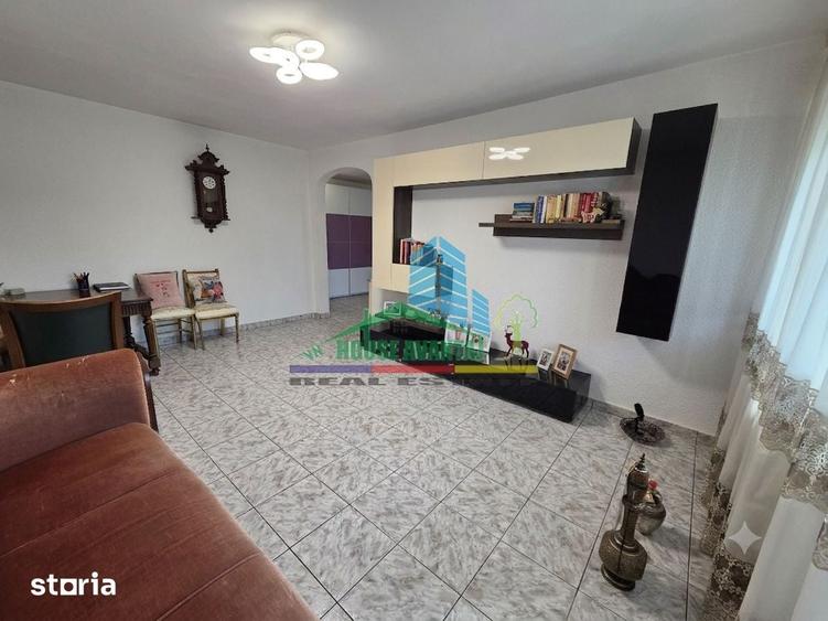 Apartament cu 3 camere decomandat în Ultracentral