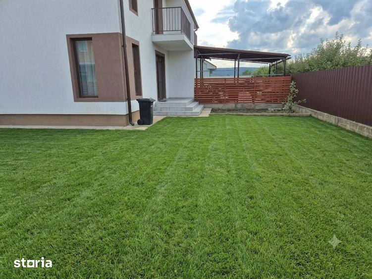 Casă cu 5 camere cu Teren 400 Mp în Gilău