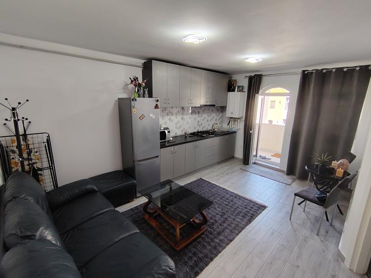 Apartament cu 2 camere semidecomandat în Păcurari