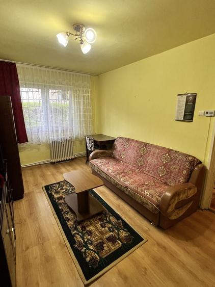 Apartament cu 2 camere semidecomandat în Exterior Vest