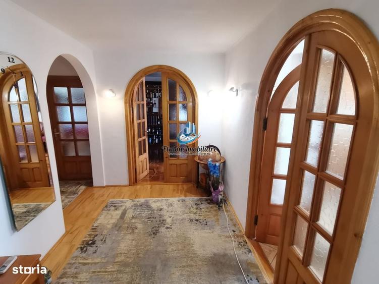 Apartament cu 3 camere decomandat în Calea Romanului