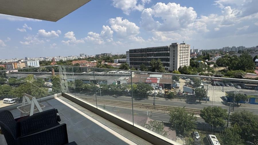 Apartament cu 4 camere semidecomandat, mobilat în Parcul Carol