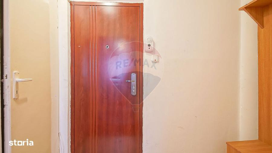 Garsonieră semidecomandată, mobilată în Bartolomeu