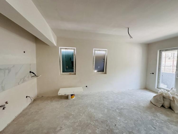 Apartament cu 2 camere decomandat în Chiajna