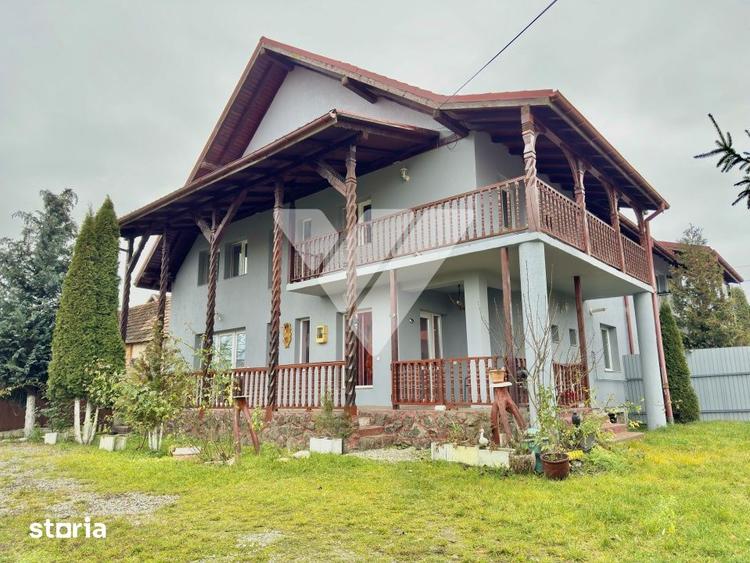 Casă cu 5 camere cu Teren 820 Mp în Șura Mică