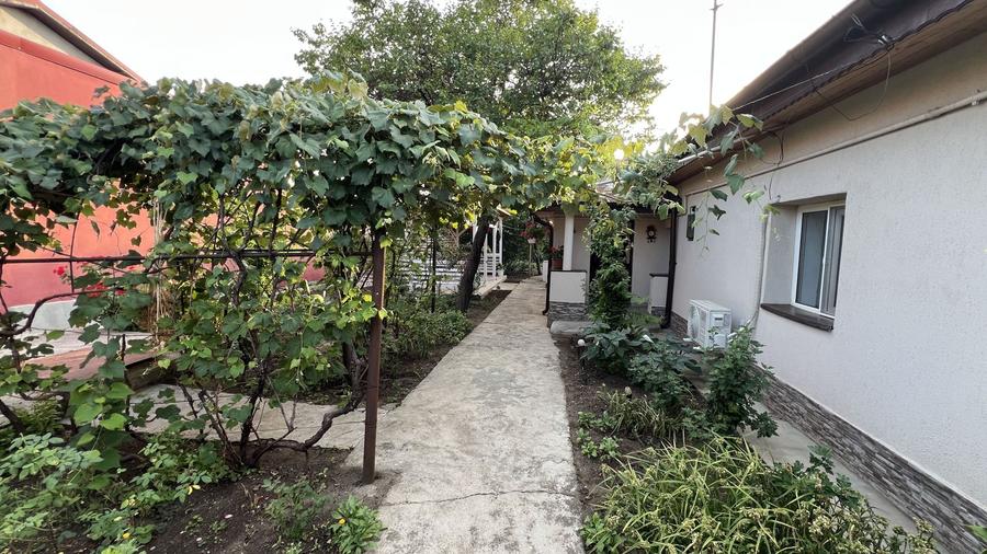 Casă individuală cu 3 camere cu Canalizare în Alexandriei
