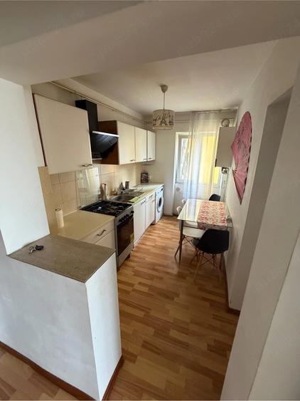 Apartament cu 2 camere decomandat în Traian