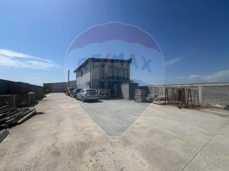 Spațiu industrial, de 740 mp, în Vânători