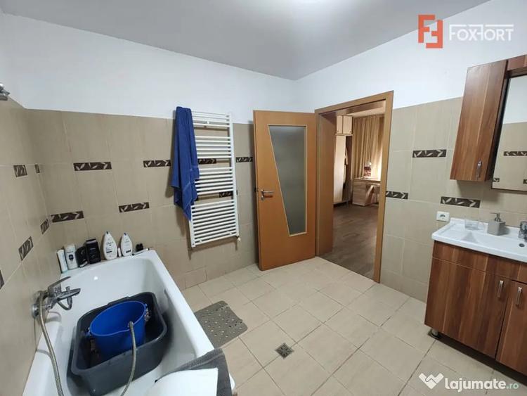 Casă cu 3 camere cu Teren 1484 Mp în Săcălaz