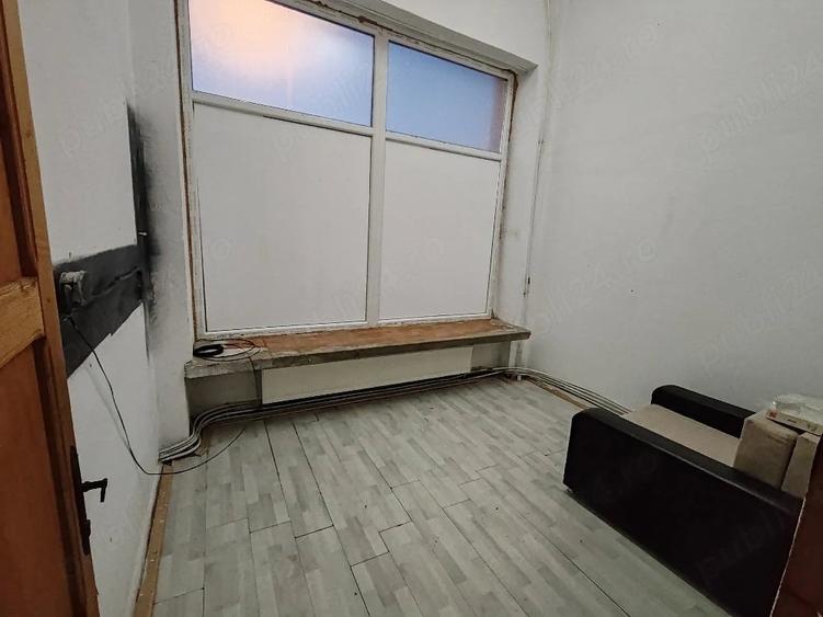 Spațiu comercial, de 48 mp, în Central