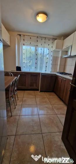 Apartament 3 camere, 67 mp, etaj 1/4, zona Rovine - Craiova (Dolj) - 6
