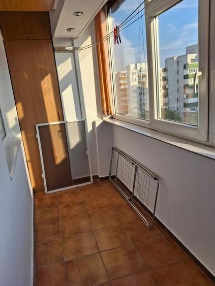 Apartament cu 3 camere decomandat în Bd. Independenței
