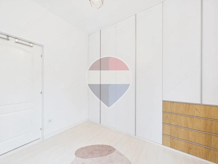 Apartament cu 3 camere decomandat în Obor