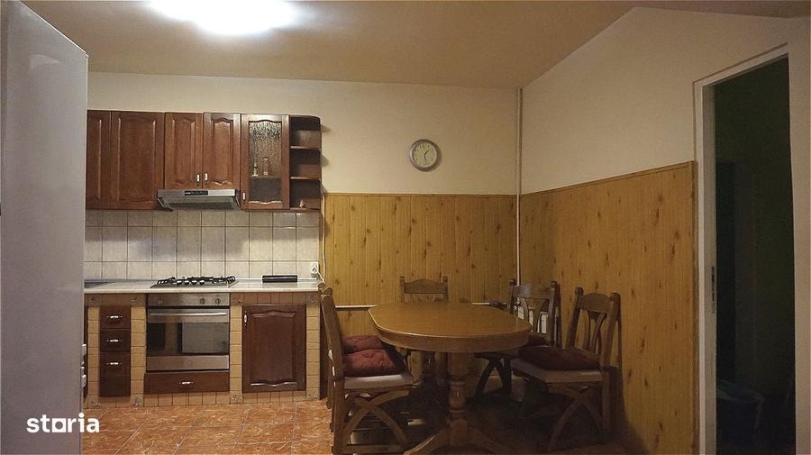 Casă cu 4 camere decomandat în Grigorescu