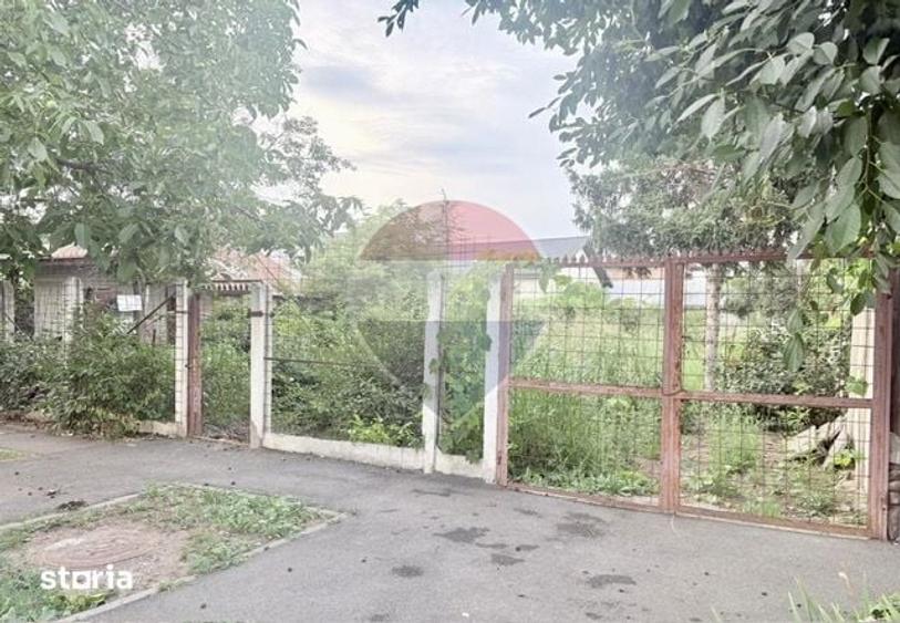 Teren de 464 mp, în Central