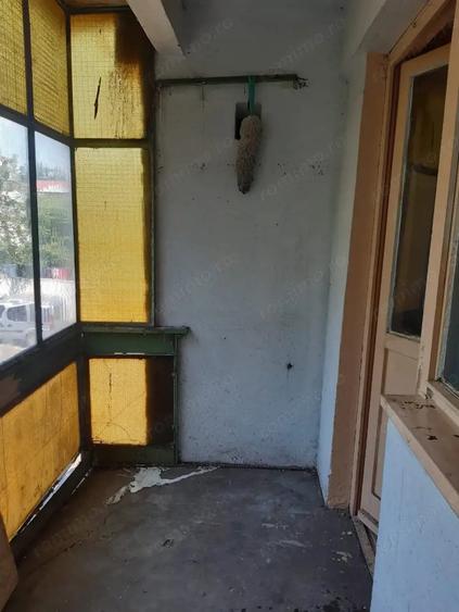Apartament cu 3 camere decomandat în Piața Centrală