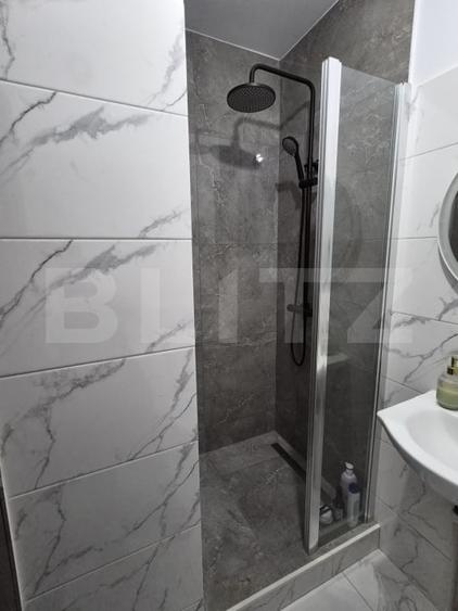 Garsonieră semidecomandată în Micro 13