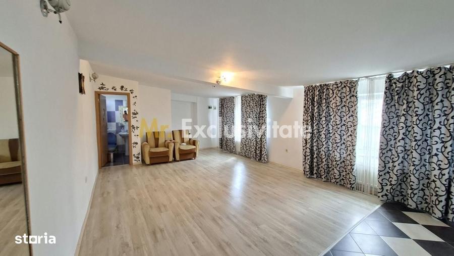 Casă cu 4 camere în Bascov