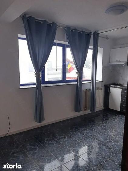 Garsonieră decomandată în Andronache