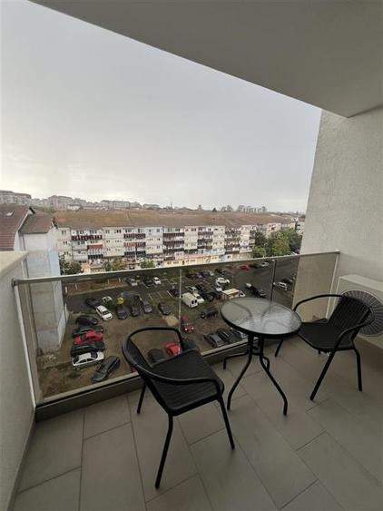 Apartament cu 2 camere semidecomandat în Nufărul