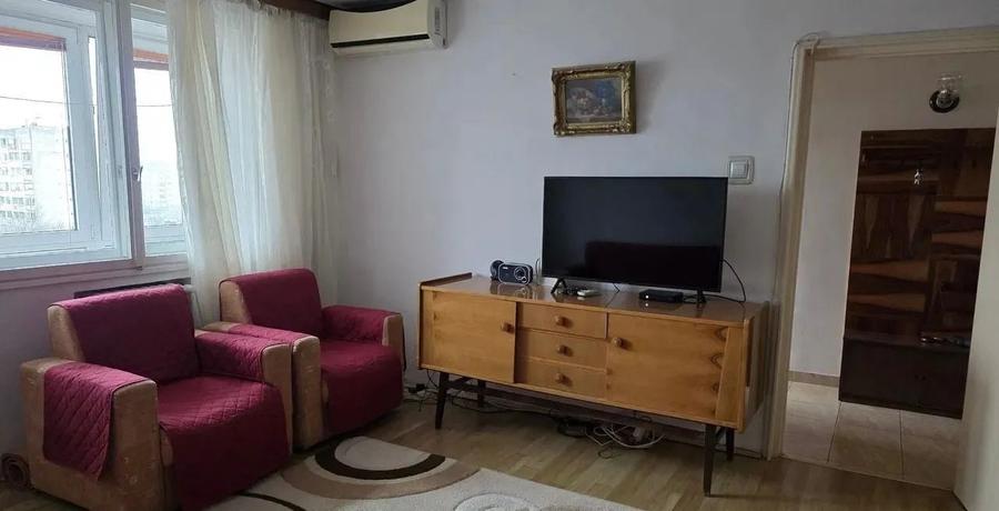 Apartament cu 3 camere semidecomandat în Drumul Taberei