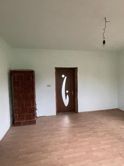 Casă individuală cu 2 camere cu Canalizare în Tomnatic