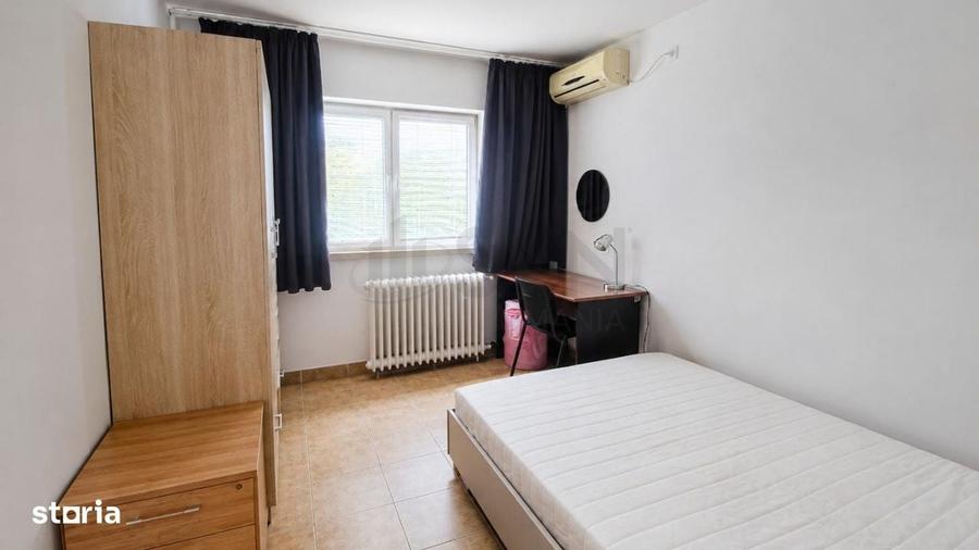 Apartament cu 4 camere semidecomandat în Ștefan cel Mare