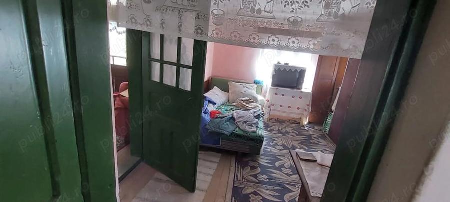 Casă în Frâncești