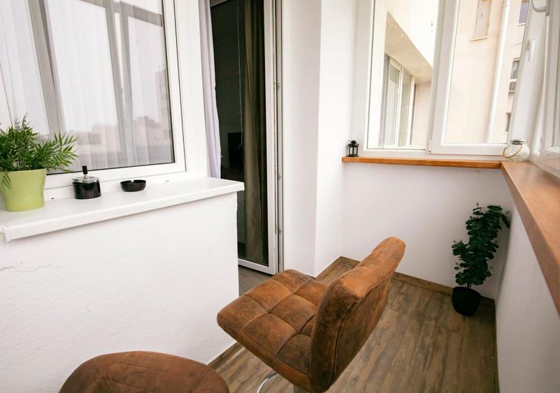 Apartament cu 2 camere semidecomandat, mobilat în Universitate
