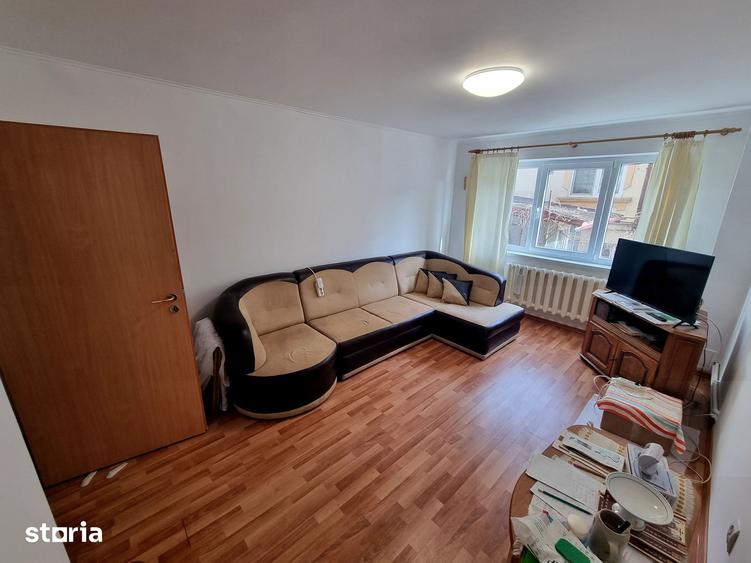 Apartament cu 4 camere în Ultracentral