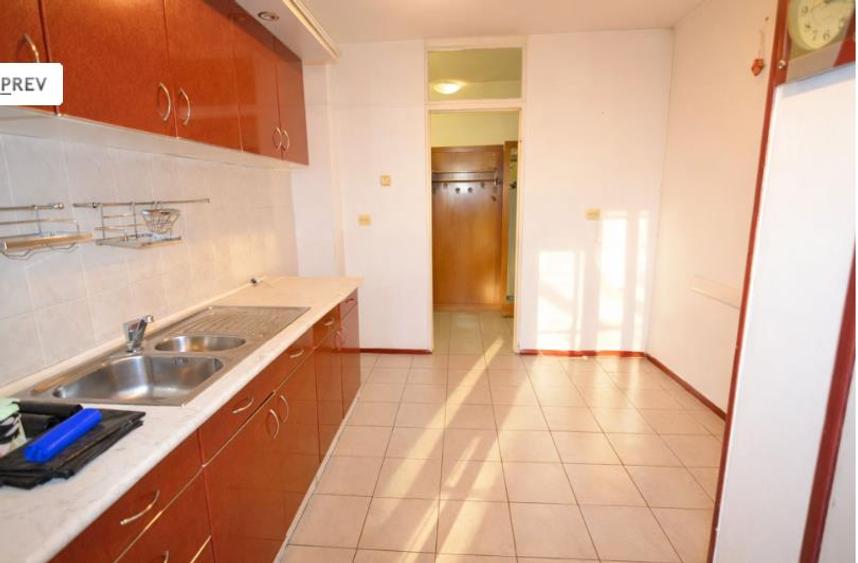 Apartament cu 4 camere decomandat, mobilat în Răcădău