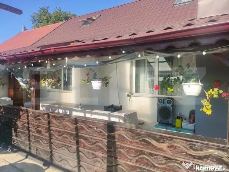 Casă cu 4 camere cu Teren 388 Mp în Siret