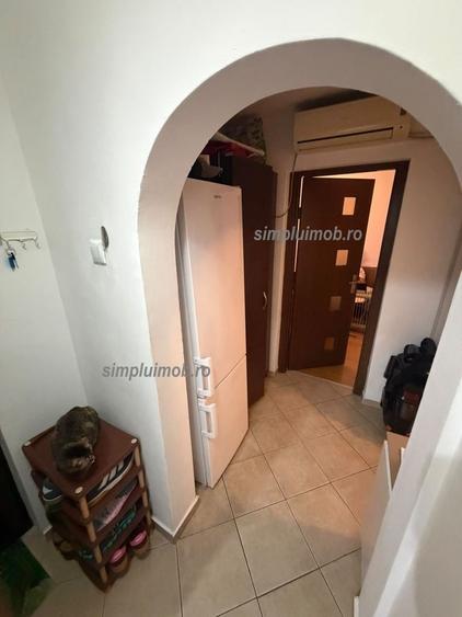 Apartament cu 2 camere decomandat, mobilat în Alexandru Obregia