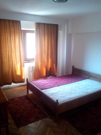 Apartament cu 4 camere în Ultracentral