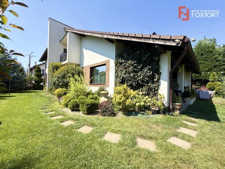 Casă individuală cu 5 camere cu Piscina în Giroc