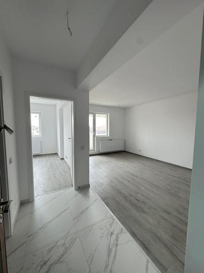 VANZARE APARTAMENT 44 MP-FIALIZAT-BLOC MIC CU LIFT-0773 746 547 - COMISION 0% - 7