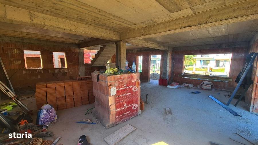 Casa noua ( la rosu ) de vanzare in Curtea de Arges. - 3