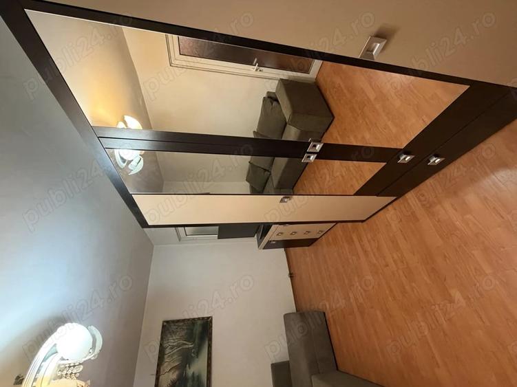 Apartament cu 3 camere semidecomandat în George Enescu