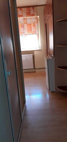 Inchiriez garsoniera cf.3 zona UTA,renovata si utilata .( loc de parcare langa bloc.) - 4