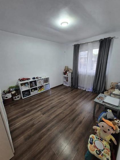 Casă individuală cu 3 camere decomandat cu Teren 80 Mp în Berceni